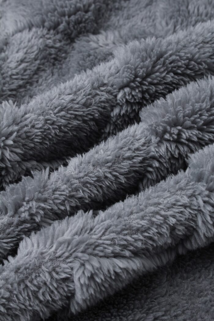 Comfyhome Men‘s Fluffy Grey Check Jacqaurd Sherpa Fleece Collar Winter Robe - Image 2