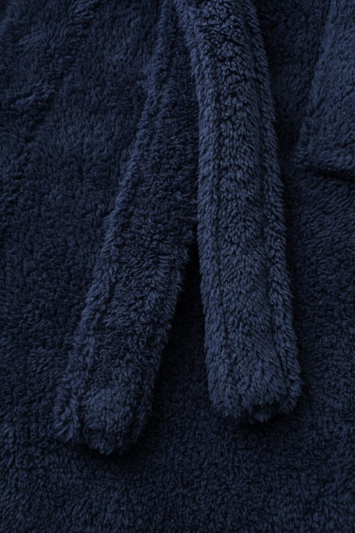 Comfyhome Men‘s Ultra Soft Solid Sherpa Fleece Hoody Winter Robe - Image 5