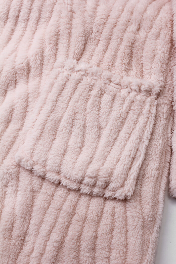 Comfyhome Women‘s Pink nine-tailed fox Jacqaurd Sherpa Fleece Shawl Collar Winter Robe - Image 5