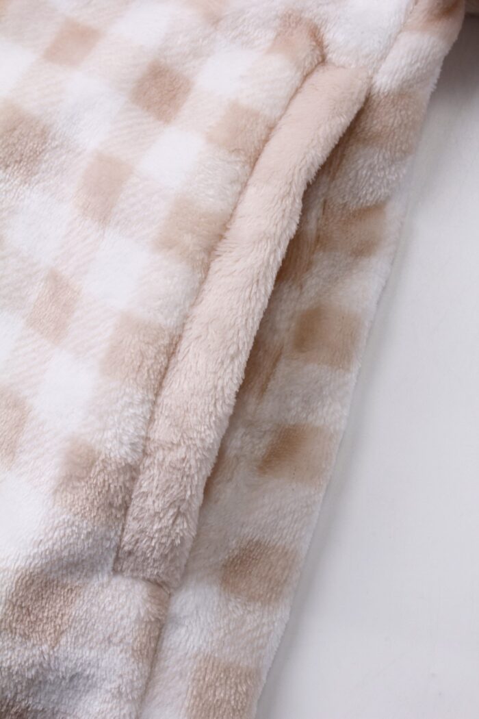 Comfyhome Women‘s Warm Check Printed Flannel Fleece Lapel Zipper Winter Housecoat - Image 5