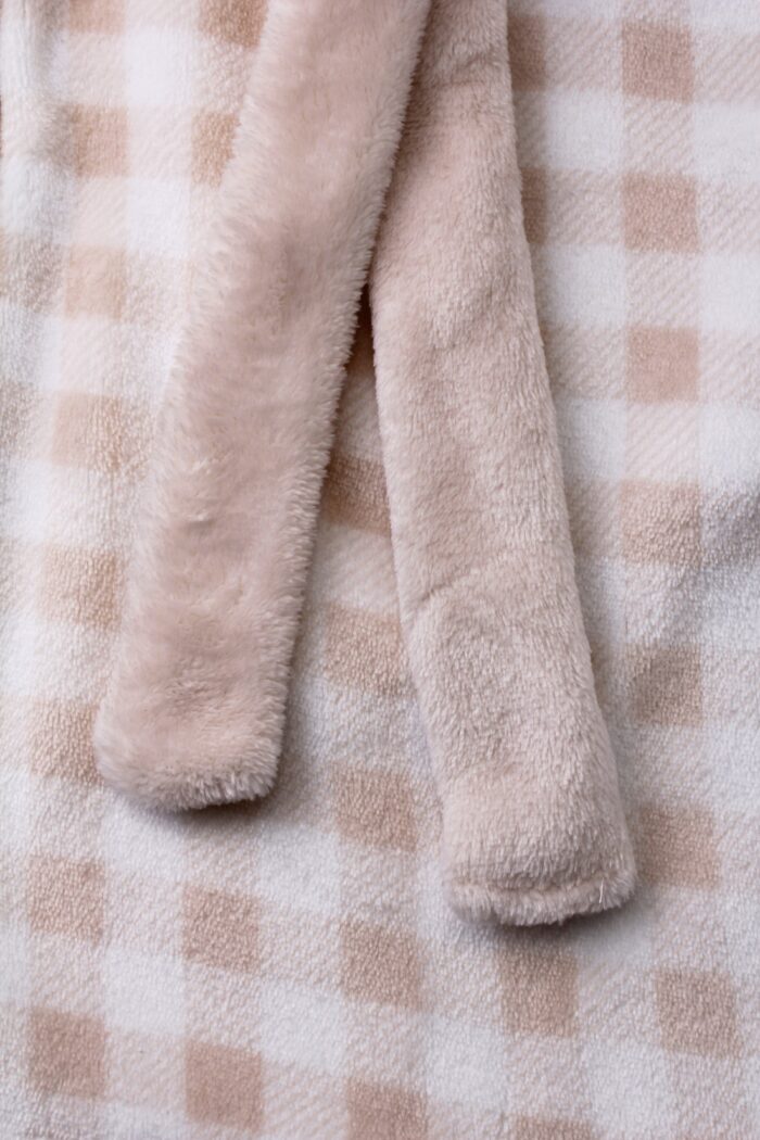 Comfyhome Women‘s Warm Check Printed Flannel Fleece Lapel Zipper Winter Housecoat - Image 4